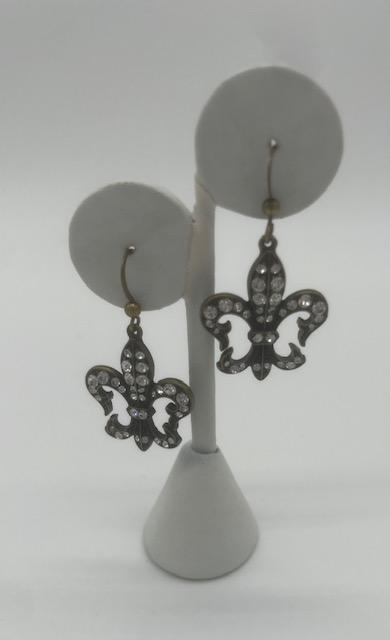 Black and Gold earrings E24021