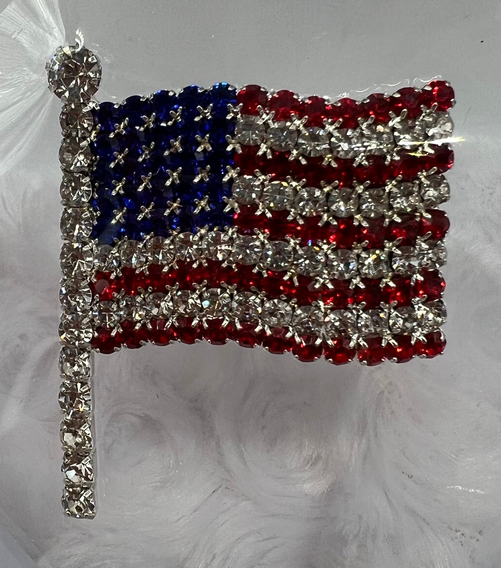 Flag Brooch P010